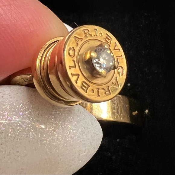 Bvlgari Signature Gold Ring - Authentic - Picture 2 of 8